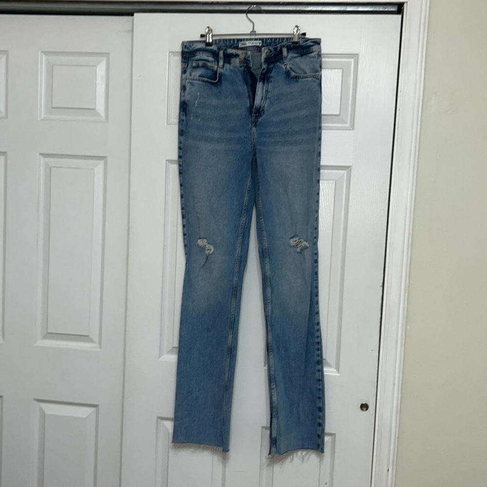 ZARA straight leg 90s jean with distressing